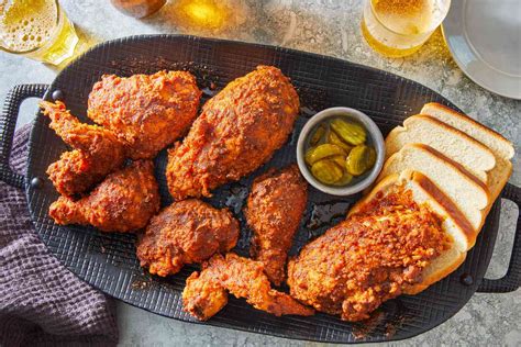  Nashville Hot Chicken – Tuletteleva ja raikas makuyhdistelmä Tennessee-tyyliin!